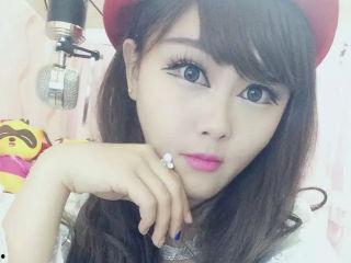 主播安然然在线视频,带你领略网络直播的魅力